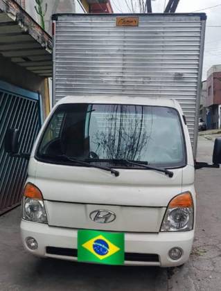 HYUNDAI HR 2.5 TCI HD LONGO COM CAÇAMBA 4X2 8V 97CV TURBO INTERCOOLER DIESEL 2P MANUAL